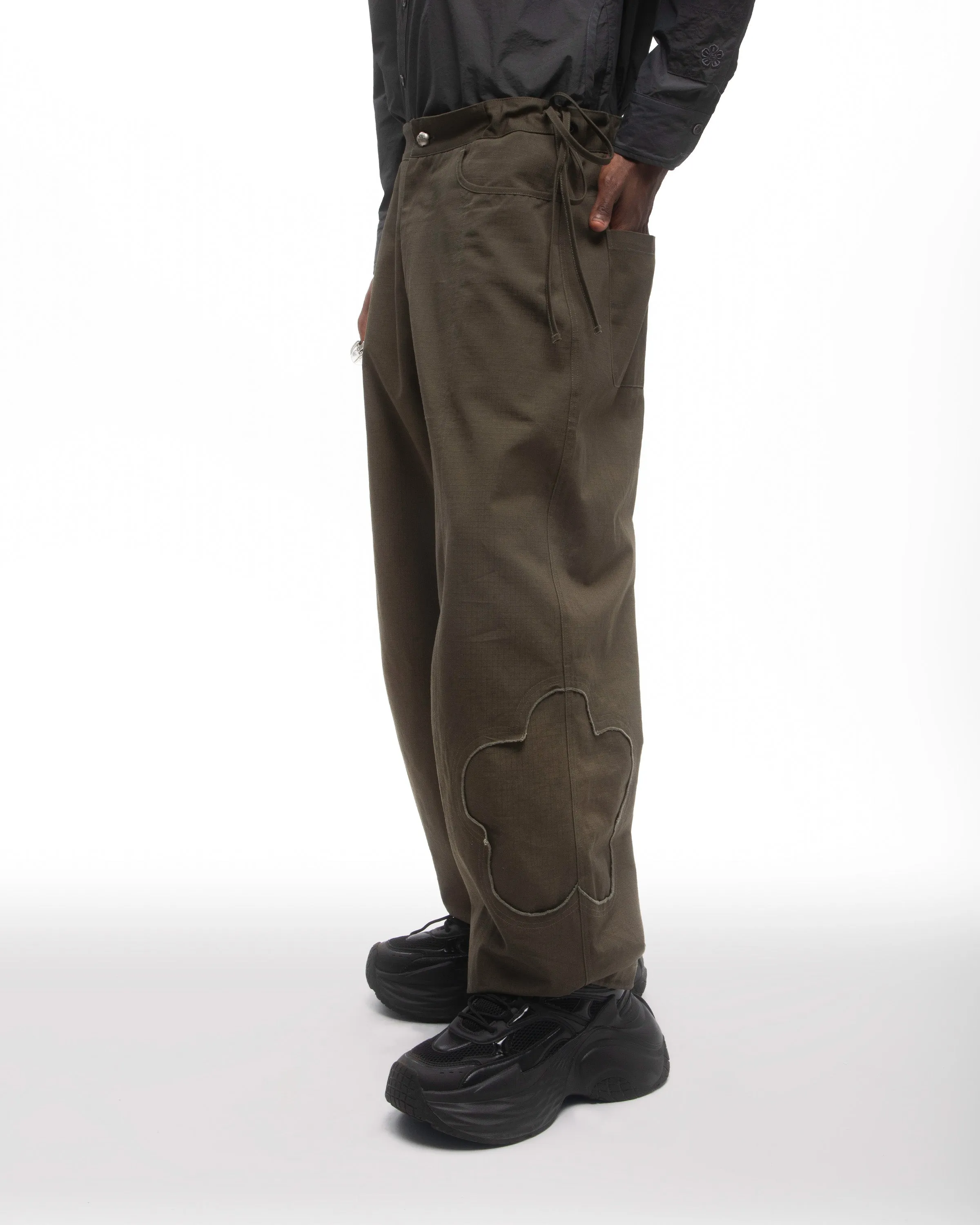OLIVE MOCHI RIPSTOP TROUSERS