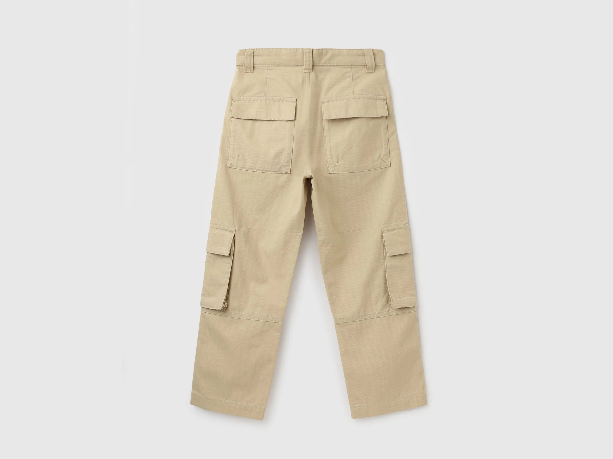 Solid Regular Fit Mid Rise Trousers